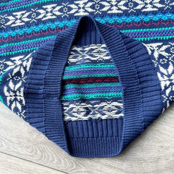 Vintage Northern Isles Blue Fair Isle Crew Neck Sweater Made in  Hong Kong - Picture 10 of 15